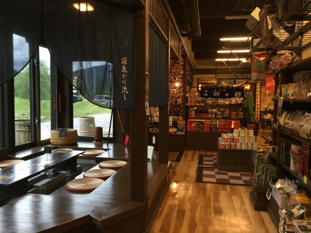 Kagura House Hotel Yuzawa  Buitenkant foto